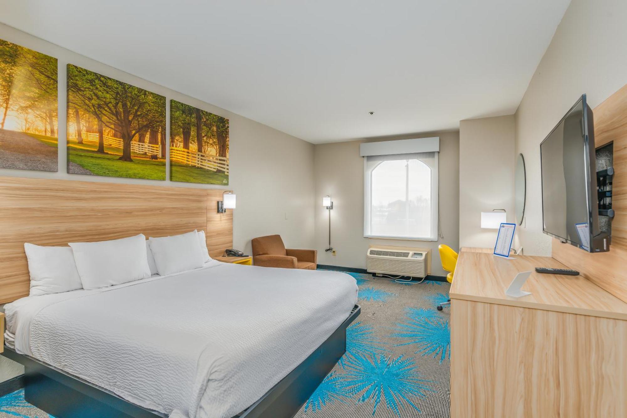 Days Inn & Suites By Wyndham Prattville-Montgomery Ngoại thất bức ảnh