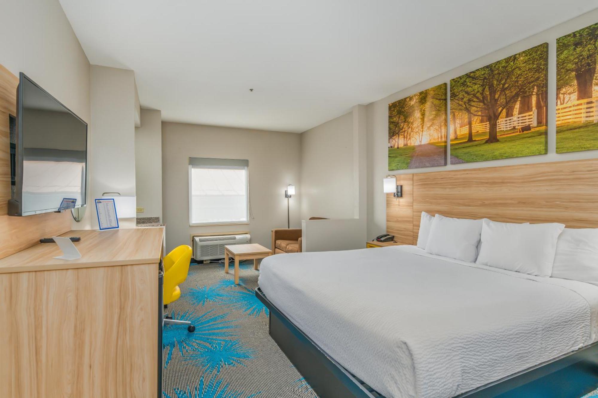 Days Inn & Suites By Wyndham Prattville-Montgomery Ngoại thất bức ảnh