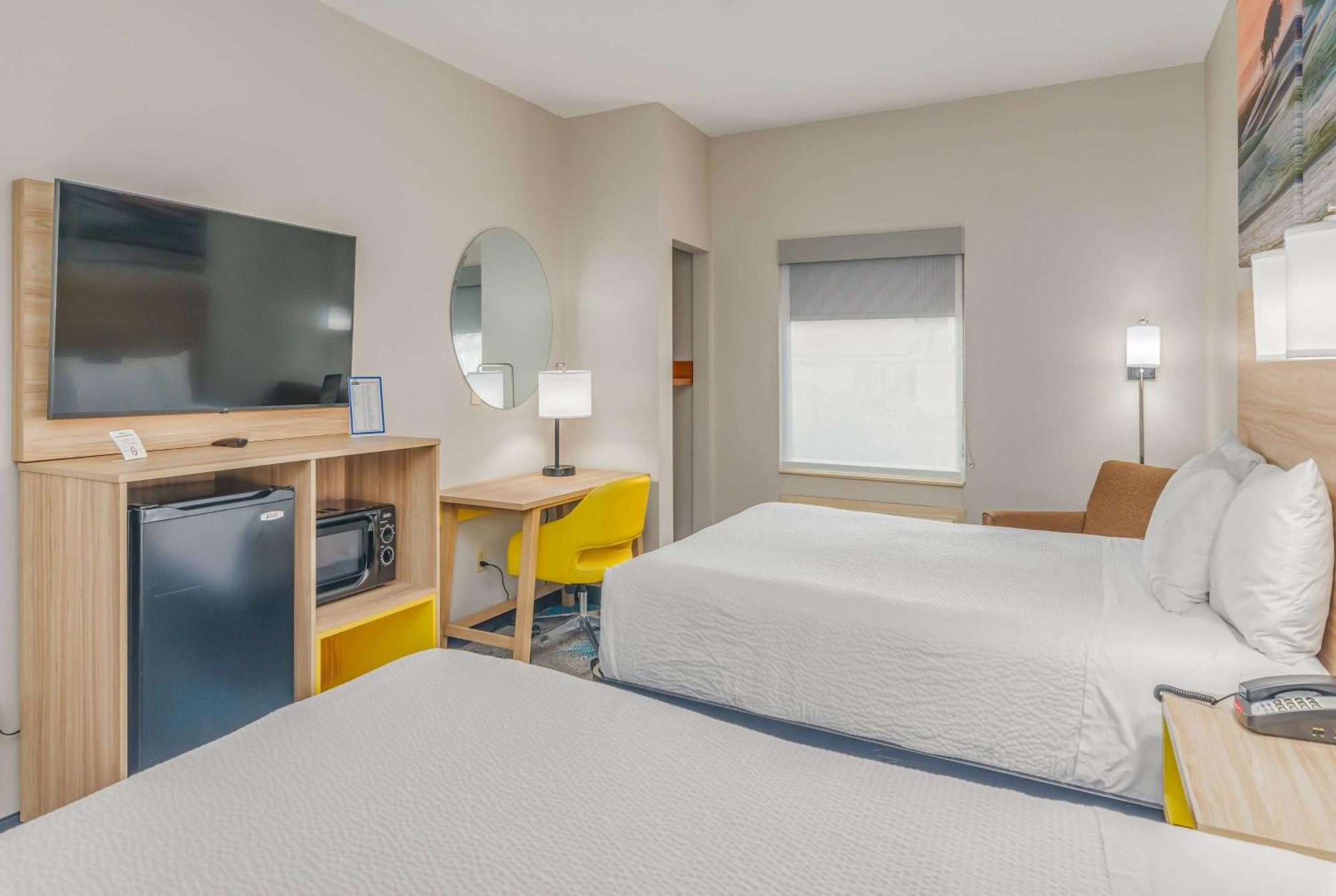 Days Inn & Suites By Wyndham Prattville-Montgomery Ngoại thất bức ảnh