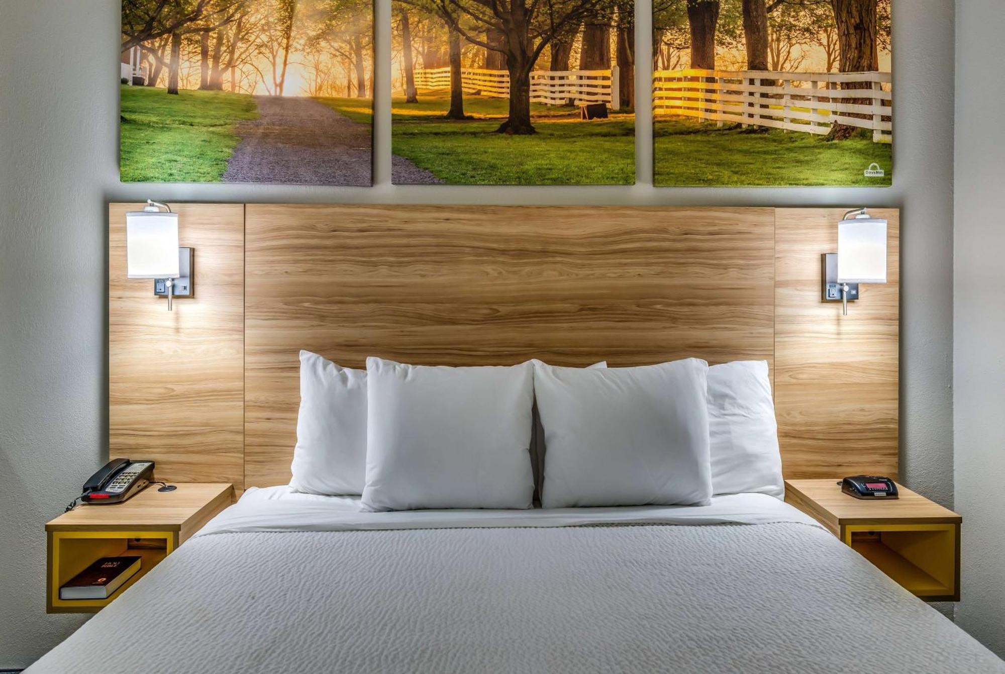 Days Inn & Suites By Wyndham Prattville-Montgomery Ngoại thất bức ảnh